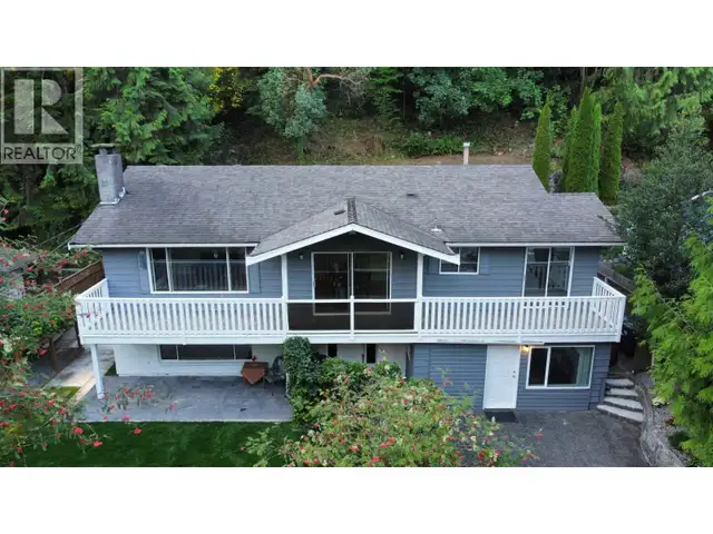 1835 ARBORLYNN DRIVE North Vancouver, British Columbia in Houses for Sale in North Shore - Image 3