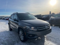 Zoomer Auto 2016 Volkswagen Tiguan Has Sunroof/ Moon Roof, Leather Heated seats, Blue Tooth, Push Bu... (image 2)