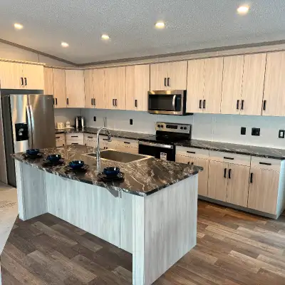 Again we have Great Deals  at Samlan Homes. 780-219-5555, View more