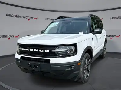 // ACCIDENT FREE!! // // SINGLE OWNER! // This 2024 Ford Bronco Sport Outer Banks 4WD is a smart SUV...