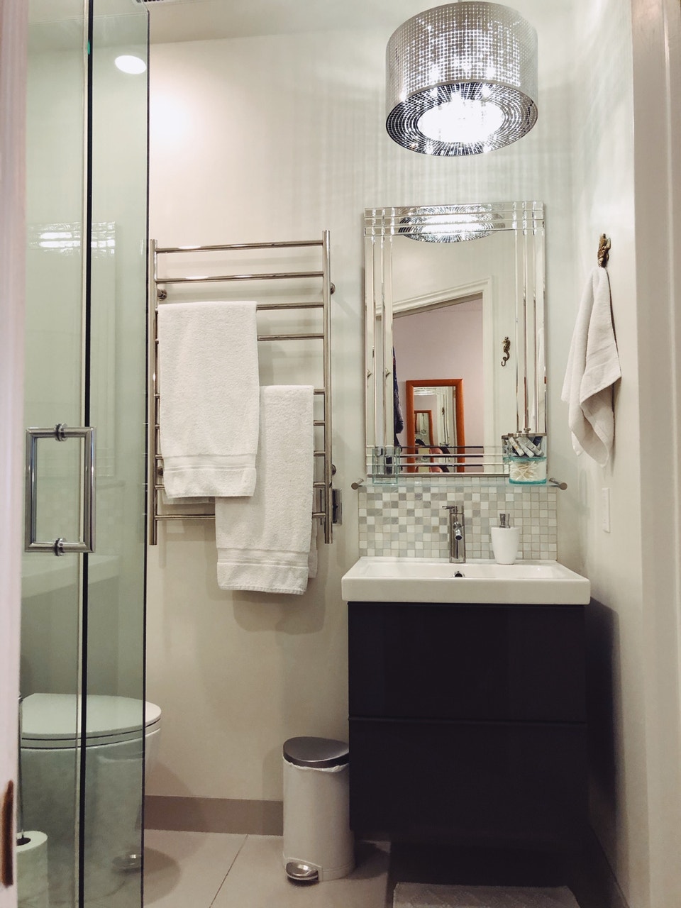 Luxury, fully furnished, quiet, private bachelor suite, all-in 5
