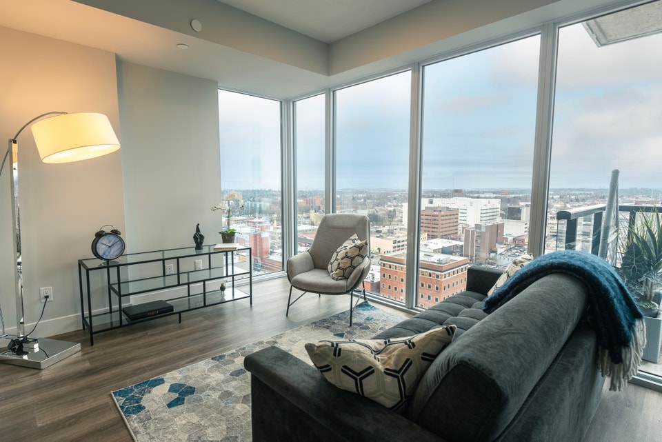 80 Bond Street East 5