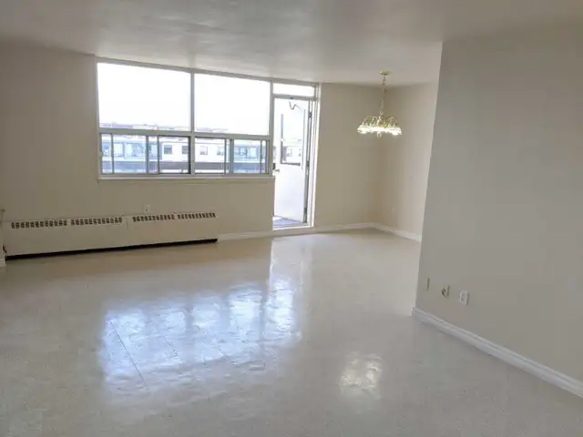 MEADOWBROOK-2 BEDROOM FOR RENT-$350/MTH SENIOR DISCOUNT in Long Term Rentals in Hamilton - Image 2