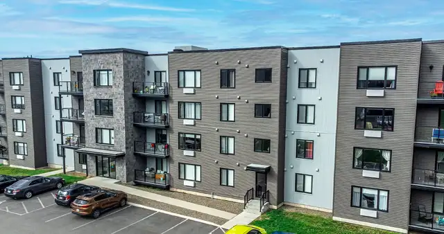 1060sqft 2-BDRM Apartment | Uptown Fredericton | 303-50 Lian St.