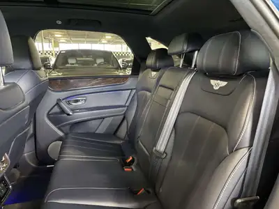 2019 Bentley Bentayga V8 AWD | NO LUX TAX | NIGHT VISION | HEADS, View more