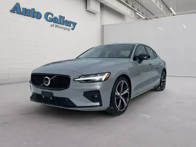 CLEAN CARFAX/MANITOBA OWNED, LUXURY MEETS CONFIDENCE 2.0L Turbocharged 4-Cylinder Engine| 8-Speed Au...