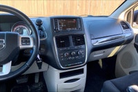 3.6 L 6 Cyl Engine , 7 Passenger Seating.vehicle Disclosures: No Vehicle Disclosure 2017 Dodge Grand... (image 5)