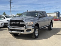 AMVIC Licensed Dealer * Keyless Entry * 8-Way Power Driver Seat * Rear Vision Camera * Trailer Sway... (image 3)