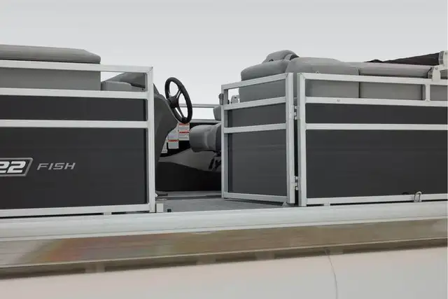 2026 Sun Tracker SportFish 22 XP3 TRITOON-ponton boat in Powerboats & Motorboats in Vernon - Image 28