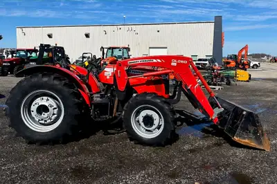 Nice loader, 2 remotes, radial tires, unit has a tach issue. New/Used : Used Condition : Good Paint...