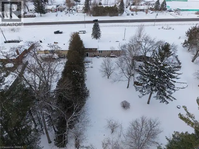 104 HILLSIDE Avenue Delhi, Ontario in Houses for Sale in Norfolk County - Image 36