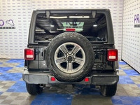 Certified All Wheel Drive 4WD Rear-View Camera ECO Start Push Start Heated Seats Heated Steering Whe... (image 3)