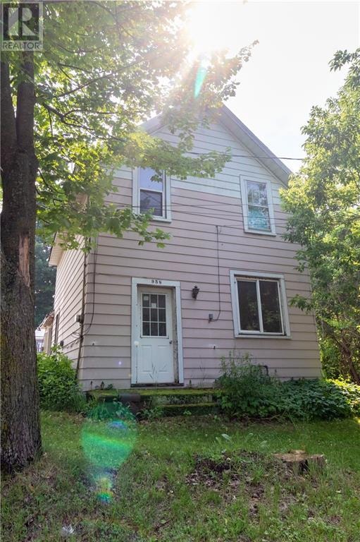 958 PEMBROKE STREET W Pembroke, Ontario Houses for Sale Pembroke