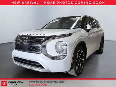 With leather seating, heated front and rear seats, heated steering wheel, panoramic sunroof, navigat...