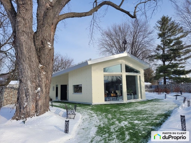 $749,000 - Bungalow for sale in Chateauguay — photo 1
