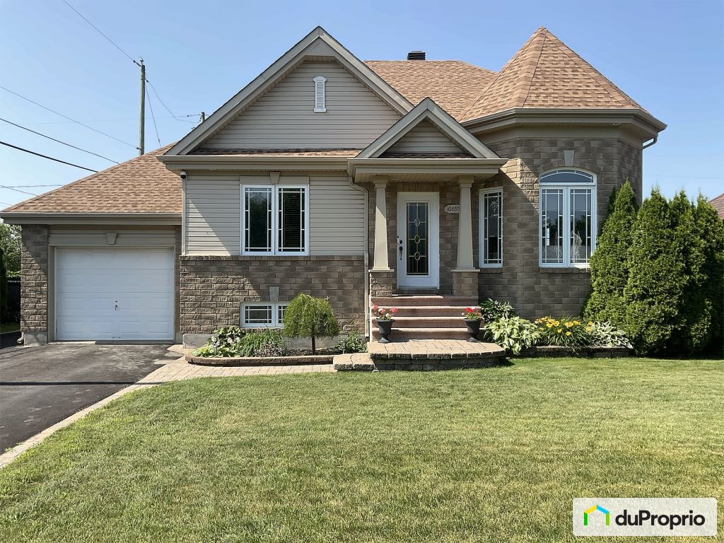 $749,900 - Bungalow for sale in Mirabel (Domaine-Vert Nord) — photo 1