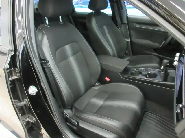 HONDA CIVIC 2025 SPORT EDITION TOIT OUVRANT SIEGES + VOLANT CHAU in Cars & Trucks in Lévis - Image 23