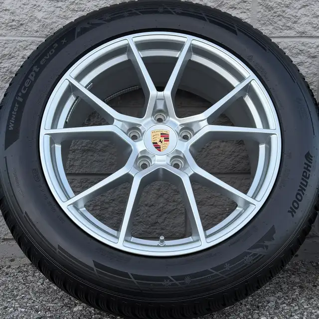 (99%) 4x Porsche Cayenne 20" OEM Winter Wheels Package in Tires & Rims in City of Toronto - Image 3