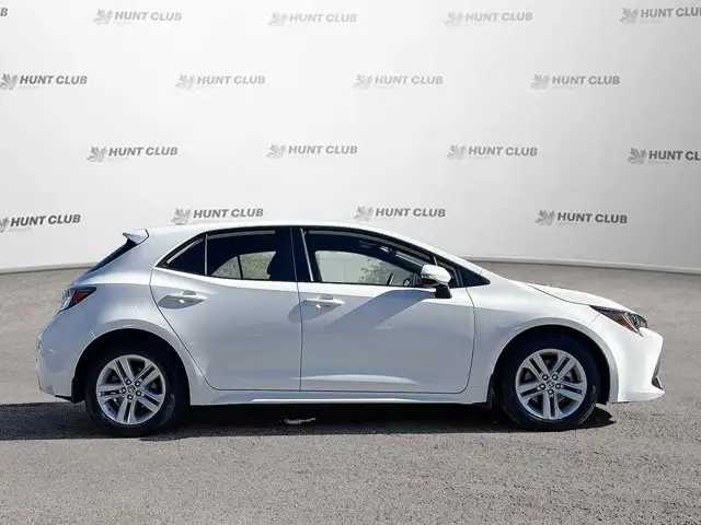 2022 Toyota Corolla Hatchback | Apple Car Play | Android Auto in Cars & Trucks in Ottawa - Image 9