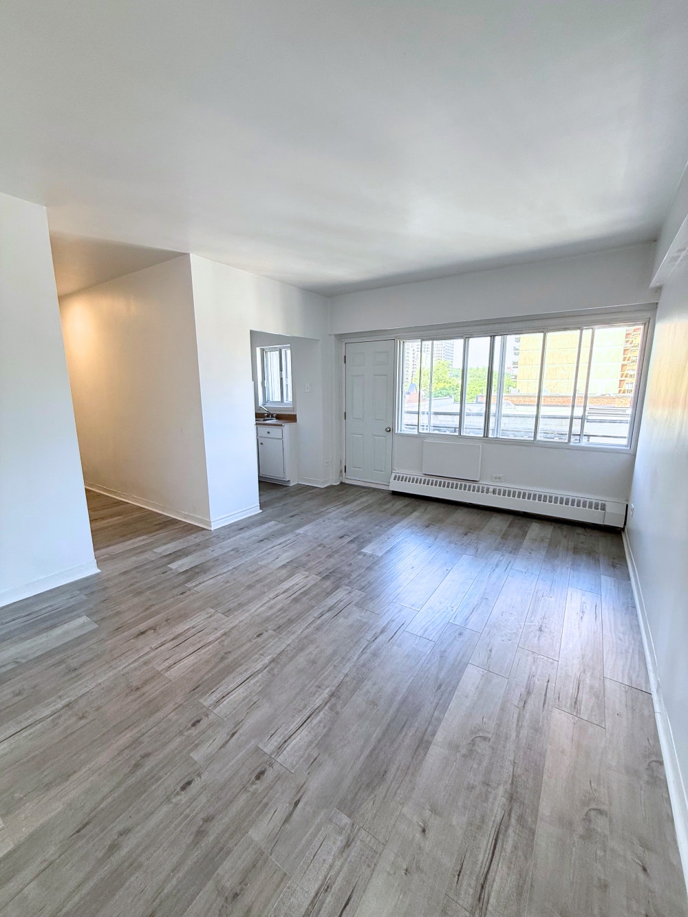 175 Sherbrooke O — photo 1