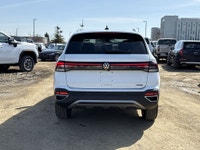 AMVIC Licensed Dealer * Heated Front Seats * Heated Steering Wheel * All-Wheel Drive * Adaptive Crui... (image 6)