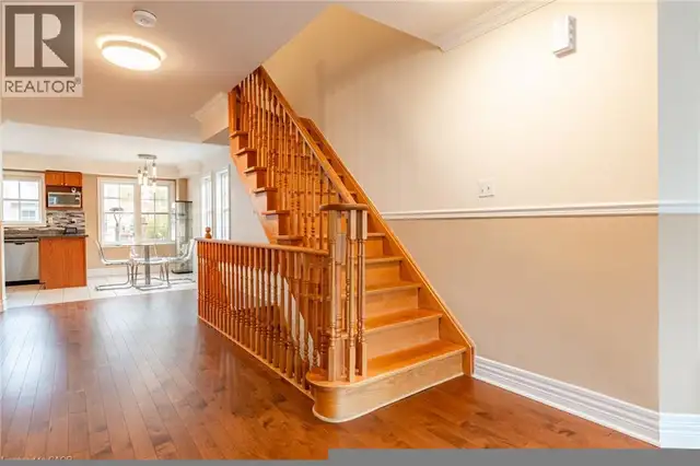 38 ARCHIBALD Mews Toronto, Ontario in Houses for Sale in City of Toronto - Image 29