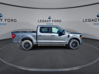 *18 Aluminum Wheels, XLT Black Appearance Package, Tow Package, Power Sliding Rear Window!* The Ford... (image 8)