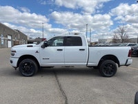 This Ram 2500 has a strong Intercooled Turbo Diesel I-6 6.7 L/408 engine powering this Automatic tra... (image 3)