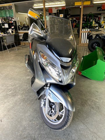 SUSUKI BURGMAN 400 in Scooters & Pocket Bikes in Edmonton - Image 2