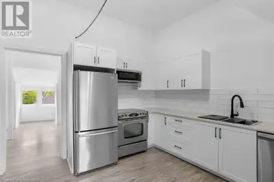 33 LIGHT Street Unit# 7 Woodstock, Ontario