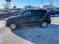 Heated Seats, Android Auto, Apple CarPlay, Touchscreen, Remote Keyless Entry! A forward thinking sma... (image 7)