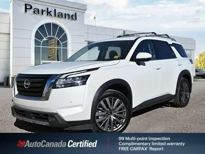 This 2022 Nissan Pathfinder SL AWD is ready for adventure. Boasting a spacious three-row seating con...
