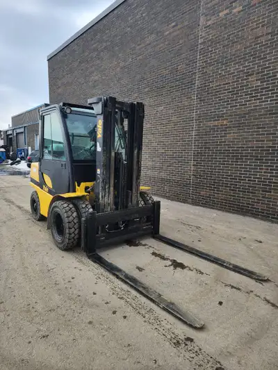 Keywords: Yale forklift, outdoor forklift, propane forklift, 8,000 lbs capacity, 3-stage mast, forkl...