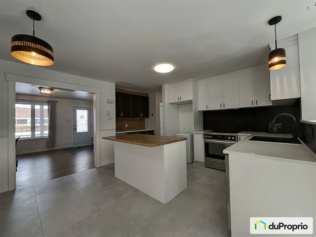 $664,900 - Bungalow for sale in St-Jean-sur-Richelieu (St-Luc) — photo 3