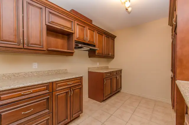 5 1/2  au 1425-203 Rue Brûlotte, Fleurimont in Long Term Rentals in Sherbrooke - Image 4