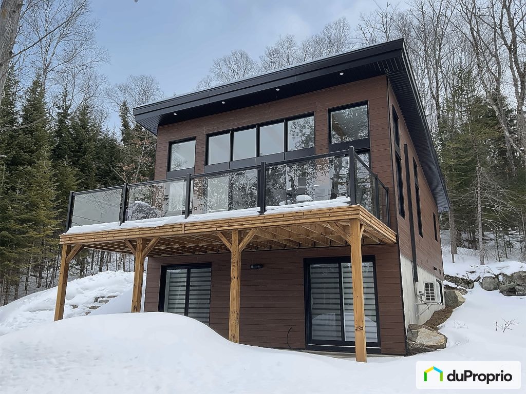 $595,000 - Price Taxes Not Included - 2 Storey in St-Donat — photo 3