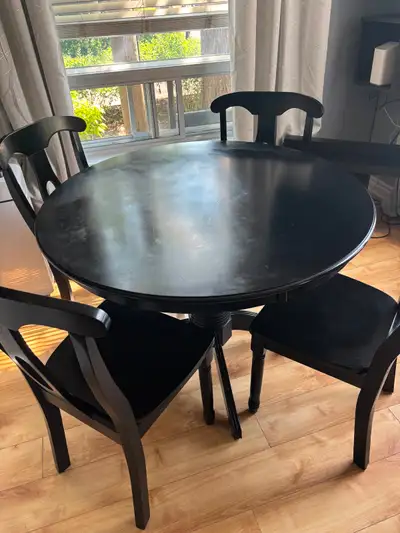 Ensemble salle à manger – Table ronde noire + 4 chaises, View more