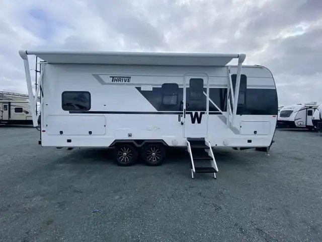 2026 Winnebago Thrive 22MBH in Travel Trailers & Campers in Bedford - Image 7