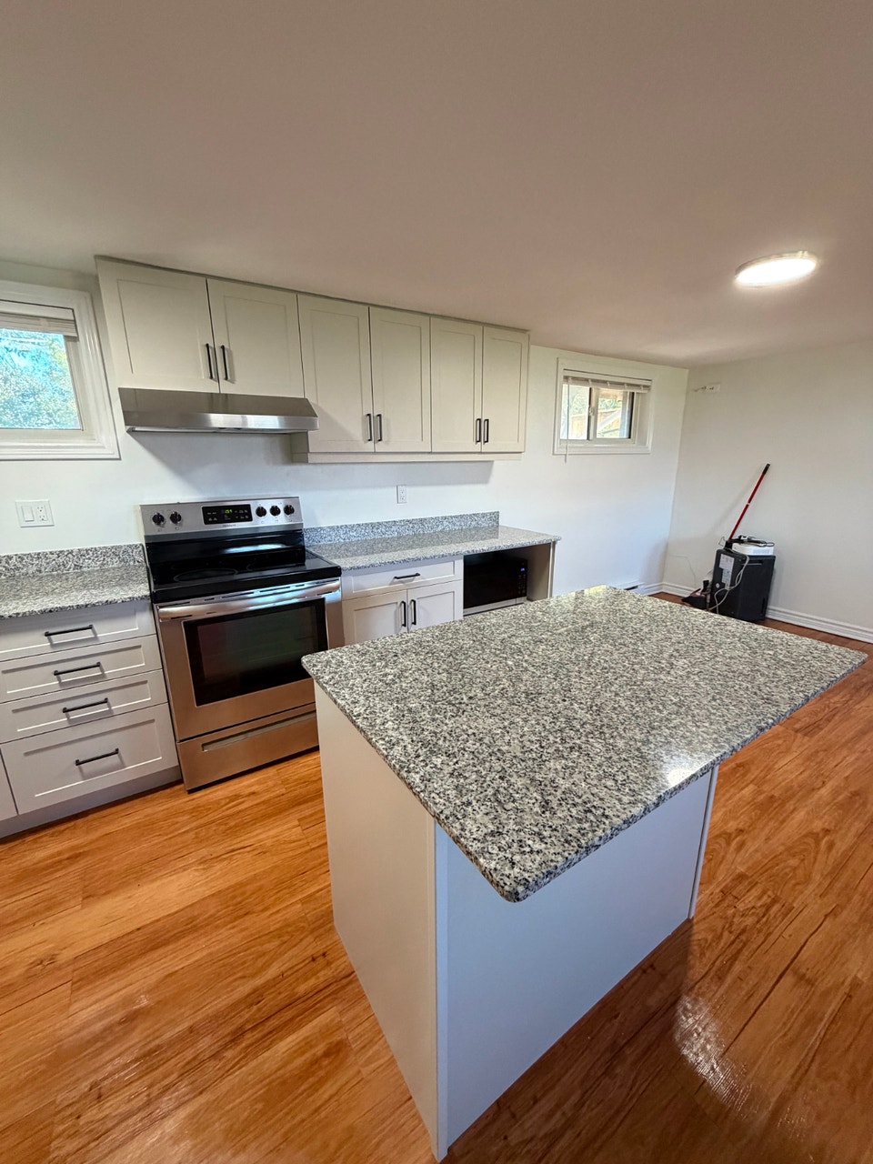 RENOVATED & ALL-INCLUSIVE – EVERYTHING YOU NEED IN ONE GREAT 4