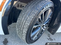 The advertised vehicle price is based on a promotional finance offer. Customers who purchase the veh... (image 9)