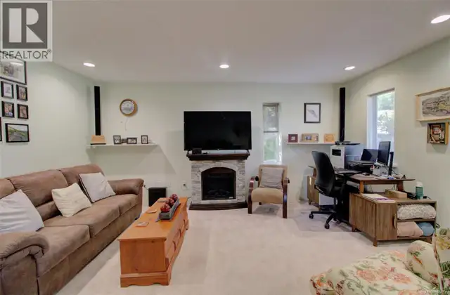 414 Donner Dr Gold River, British Columbia in Houses for Sale in Campbell River - Image 10