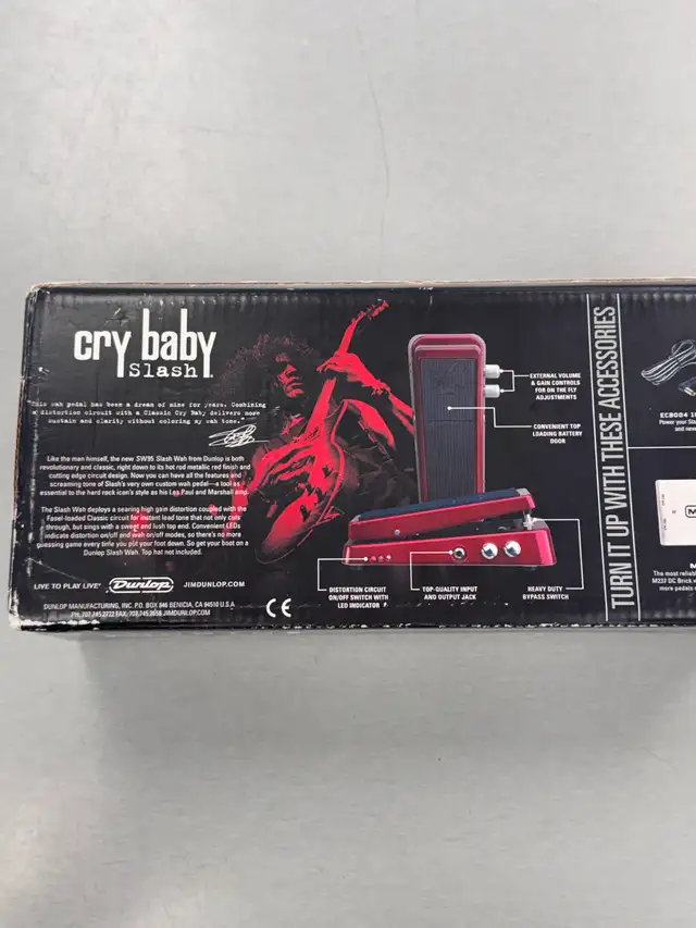 Dunlop SW95 Cry Baby Slash Signature Wah Guitar Pedal in Amps & Pedals in Oakville / Halton Region - Image 3