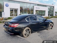 KBB.com Brand Image Awards. This Honda Accord Sedan delivers a Regular Unleaded I-4 2.4 L/144 engine... (image 4)