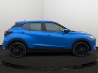 8 Inch Touchscreen | Apple CarPlay | Android Auto Experience the ultimate city-smart crossover that... (image 4)