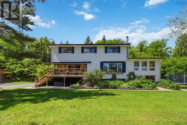 20 Kings Way Lake Echo, Nova Scotia in Houses for Sale in City of Halifax - Image 2