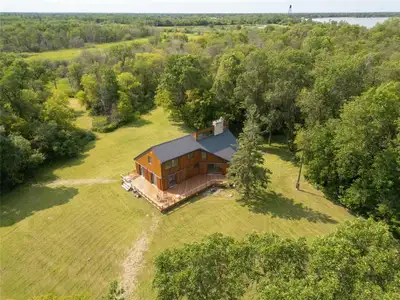 R26//Winnipeg Beach/R26/Winnipeg Beach/Exclusive, multi-generational Family Estate, first time on th...