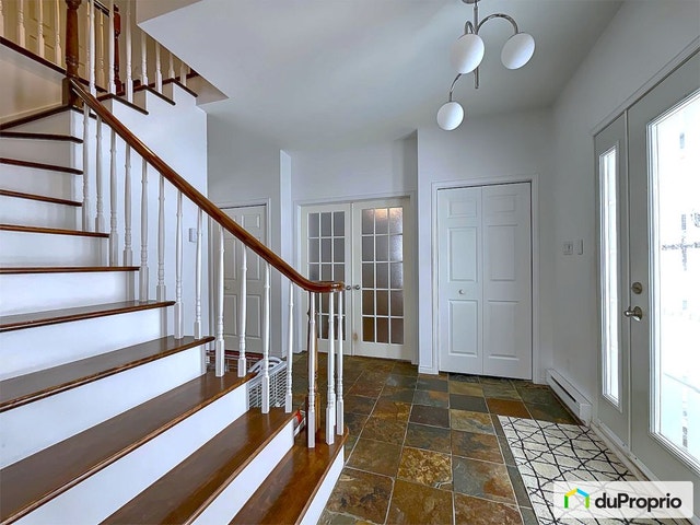 $985,000 - 2 Storey for sale in St-Augustin-De-Desmaures — photo 2