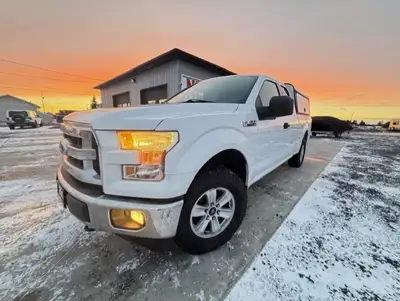 * 2017 FORD F-150 XLT 4X4 * RARE FIND!! * TRUCK CAP INCLUDED * FOG LIGHTS * SUPER CAB * 6.6 FOOT BOX...