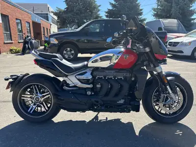 Check out this 2023 Triumph Rocket III Chrome 2500cc with only 6,052kms. Be sure to follow us on Ins...