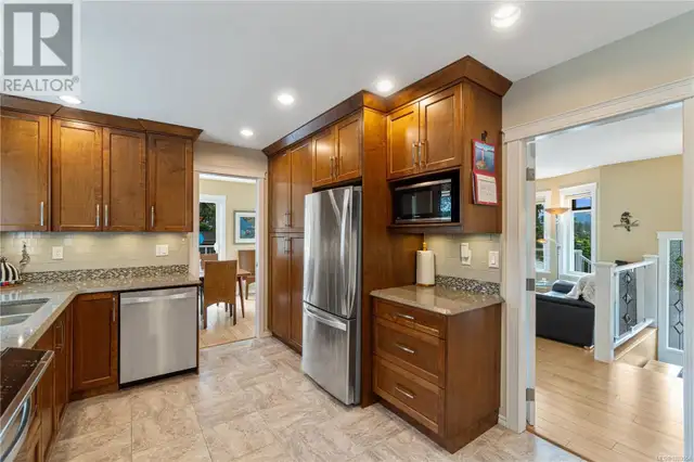 3063 Robin Hood Dr Nanaimo, British Columbia62863782615938124
